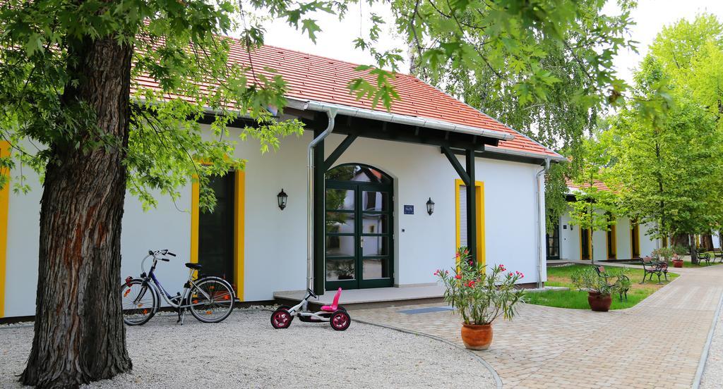 Hubertus Hof Landhotel Balatonfenyves Eksteriør bilde